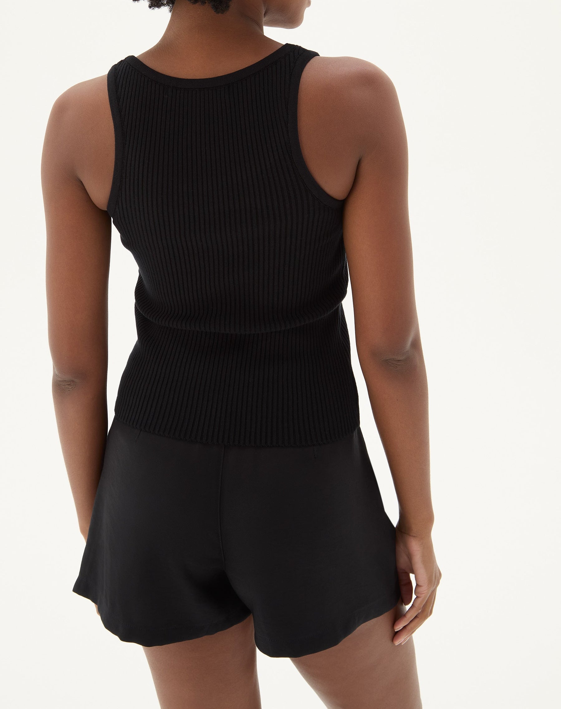 SHORTS CURTO - PRETO